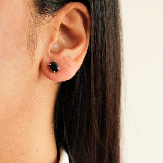 sapphire stud earrings