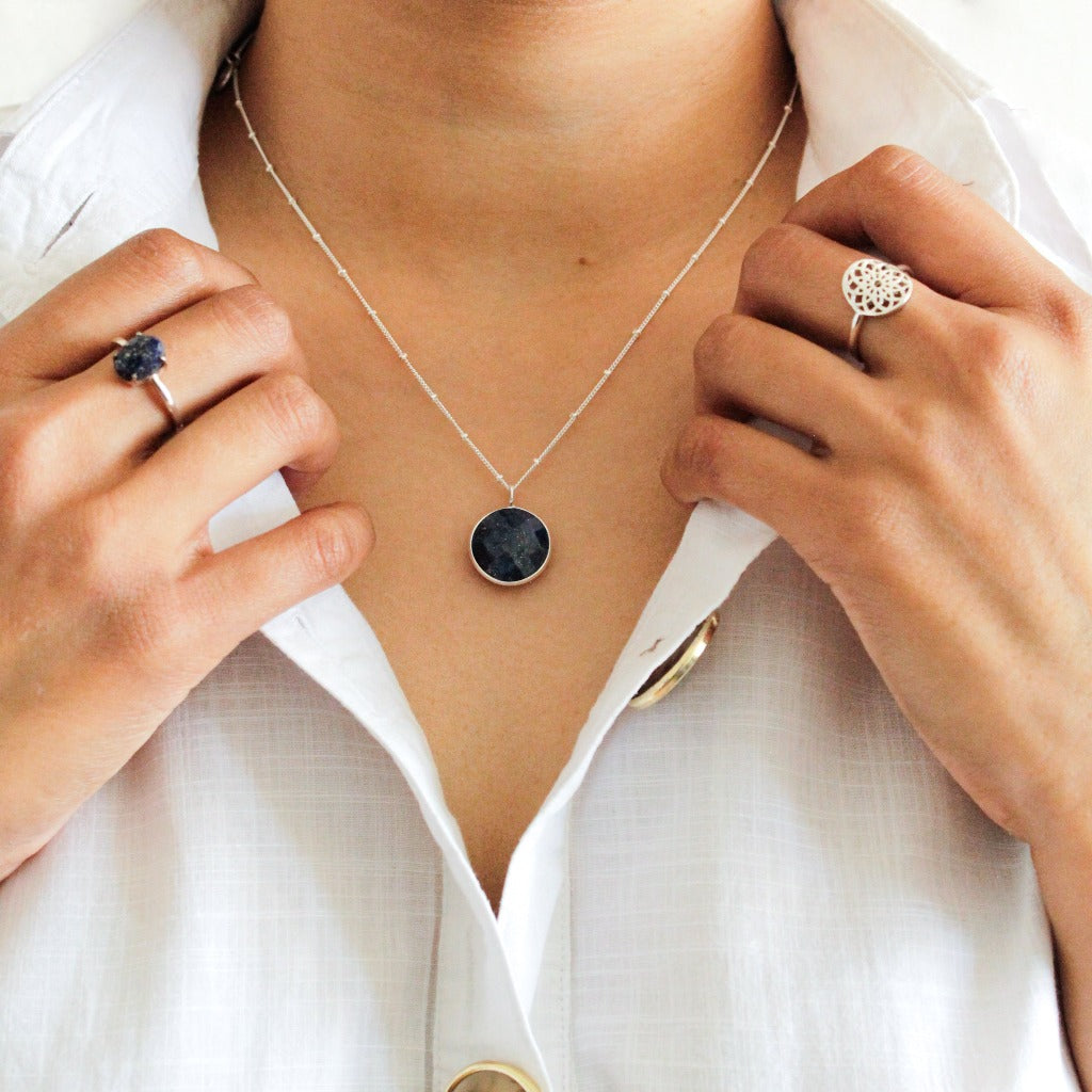 Hannah on sale necklace silver